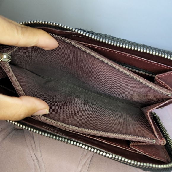 Chanel Matelasse Long Zippered Wallet - Picture 9 of 12